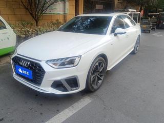 奥迪A4L 40TFSI 2.0T 自动 时尚动感型 