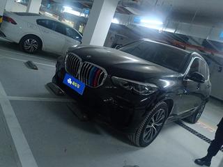 宝马X5 xDrive30i 