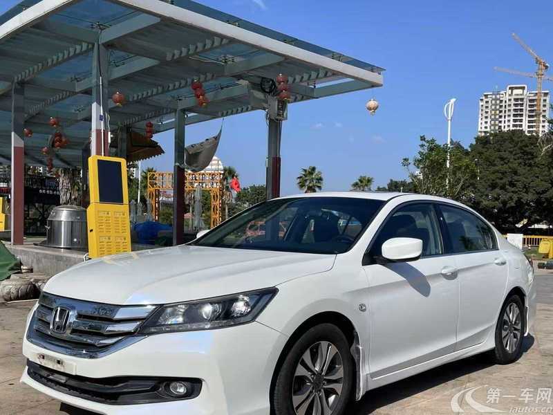 本田雅阁 2015款 2.0L 自动 舒适版LX (国Ⅳ) 