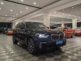 宝马X5 xDrive30Li 2.0T 自动 改款尊享型M运动套装 