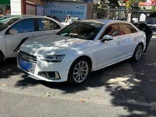 奥迪A4L 40TFSI 2.0T 自动 时尚型 