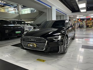 奥迪A6L 40TFSI 2.0T 自动 豪华动感型 