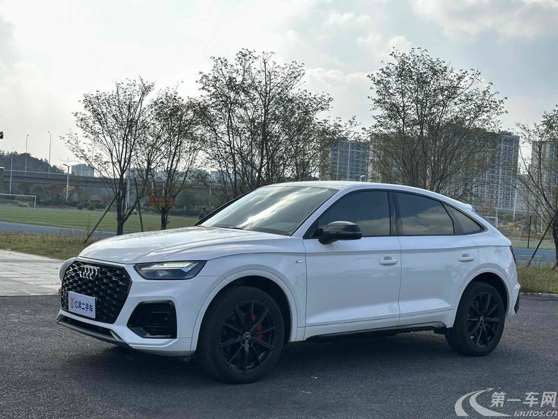 奥迪Q5L Sportback 40TFSI 2022款 2.0T 自动 豪华型 (国Ⅵ) 