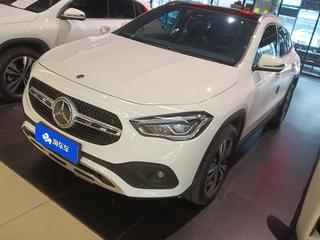 奔驰GLA 220 2.0T 自动 