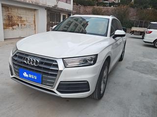 奥迪Q5L 40TFSI 2.0T 自动 荣享进取型 