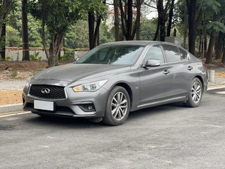 英菲尼迪Q50L 2.0T 自动 舒适版 