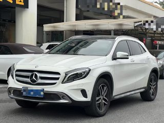 奔驰GLA 220 2.0T 自动 时尚型 