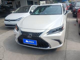 雷克萨斯ES 300h 2.5L 自动 F-SPORT 