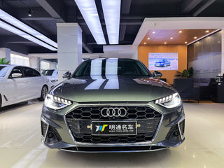 奥迪A4L 40TFSI 2.0T 自动 时尚动感型 