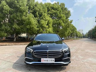 奔驰E级 E300L 2.0T 自动 时尚型 