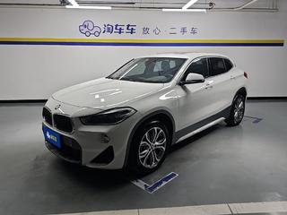 宝马X2 25i 2.0T 自动 领先型M越野套装 