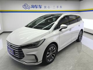 比亚迪宋MAX 1.5T 自动 升级版尊贵型 