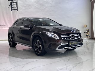 奔驰GLA 200 1.6T 自动 时尚型 