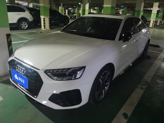 奥迪A4L 40TFSI 2.0T 自动 豪华动感型 