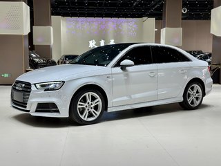 奥迪A3 35TFSI 1.4T 自动 时尚型Limousine 