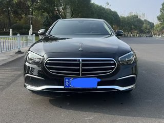 奔驰E级 300L 2.0T 自动 改款豪华型 