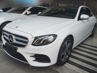 奔驰E级 E300L 2.0T 自动 运动时尚型 