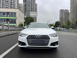 奥迪A4L 40TFSI 2.0T 自动 时尚型 