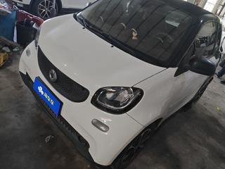 SmartForTwo 硬顶 1.0L 自动 灵动版 