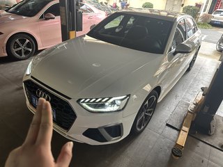奥迪A4L 40TFSI 