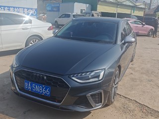 奥迪A4L 45TFSI 2.0T 自动 quattro臻选动感型 