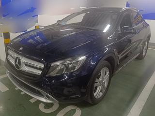 奔驰GLA 200 1.6T 自动 动感型 