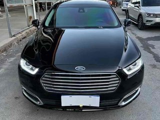福特金牛座 2.0T 