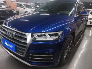 奥迪Q5L 40TFSI 2.0T 自动 荣享时尚型 