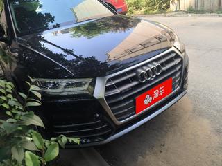 奥迪Q5L 45TFSI 2.0T 自动 尊享时尚型 