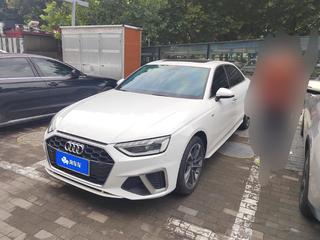 奥迪A4L 40TFSI 2.0T 自动 时尚动感型 