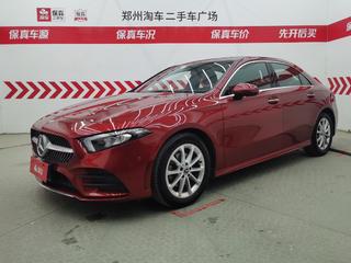 奔驰A级 A200L 1.3T 自动 运动轿车版 