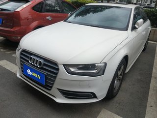 奥迪A4L 35TFSI 2.0T 自动 标准型 