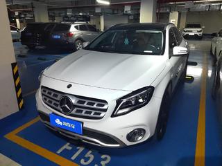 奔驰GLA 220 2.0T 自动 时尚型 