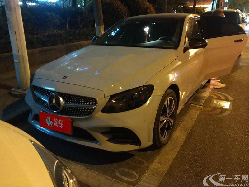 奔驰C级 C260 2019款 1.5T 自动 运动版 (国Ⅴ) 