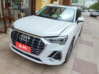 奥迪Q3 40TFSI 2.0T 自动 时尚动感型 