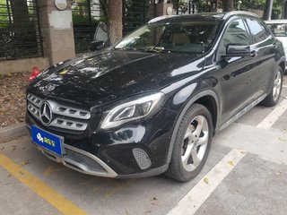 奔驰GLA 200 1.6T 自动 动感型 