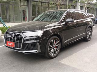 奥迪Q7 55 3.0T 自动 运动型quattro-S-line 