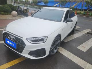 奥迪A4L 40TFSI 2.0T 自动 豪华动感型 