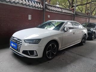 奥迪A4L 40TFSI 2.0T 自动 时尚型 