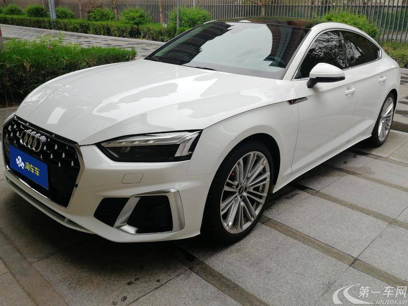 奥迪A5掀背 40TFSI [进口] 2023款 2.0T 自动 汽油 时尚动感型 