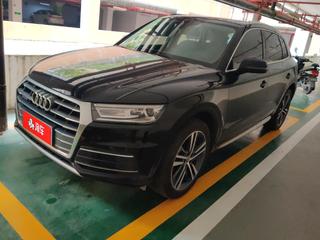 奥迪Q5L 40TFSI 2.0T 自动 荣享进取型 