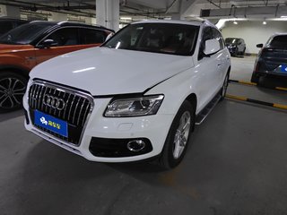 奥迪Q5 40TFSI 2.0T 自动 技术型 