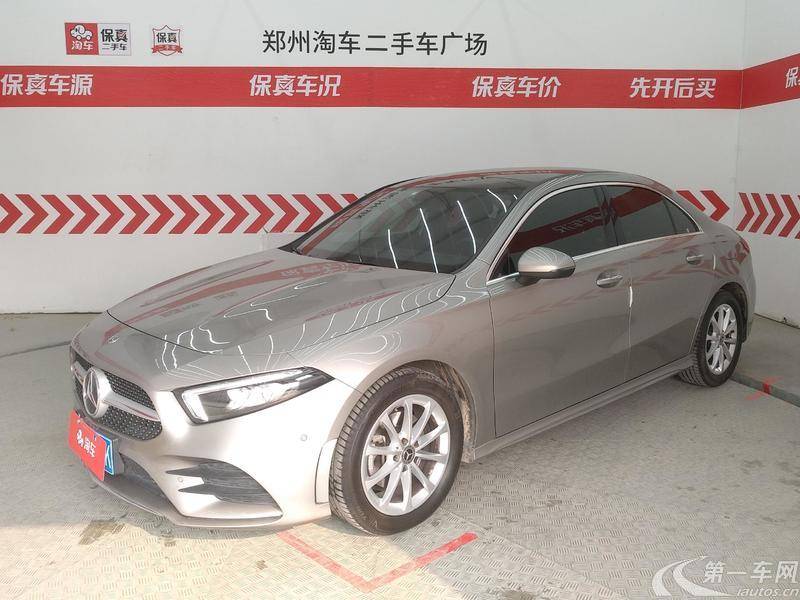 奔驰A级 A200L 2019款 1.3T 自动 改款运动轿车版 (国Ⅵ) 