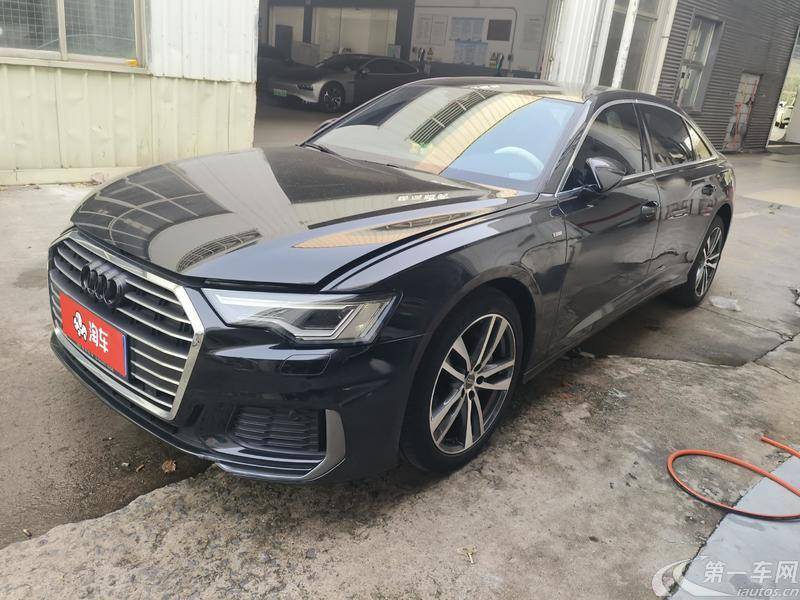 奥迪A6L 40TFSI 2021款 2.0T 自动 豪华动感型 (国Ⅵ) 