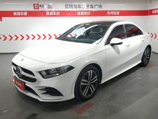 奔驰A级 A180L 1.3T 自动 运动轿车版 