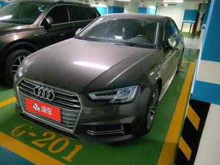 奥迪A4L 40TFSI 2.0T 自动 plus运动型 