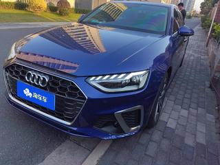 奥迪A4L 40TFSI 2.0T 自动 时尚动感型 