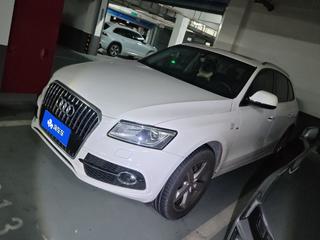 奥迪Q5 40TFSI 2.0T 自动 Plus进取型 