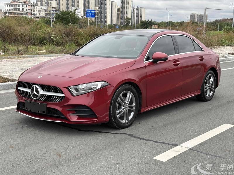 奔驰A级 A180L 2020款 1.3T 自动 运动轿车版 (国Ⅵ) 