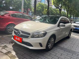 奔驰A级 A180 1.6T 自动 